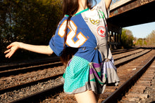 Load image into Gallery viewer, Brooch dress