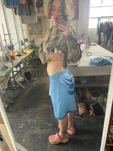 Load image into Gallery viewer, Blue bow short
