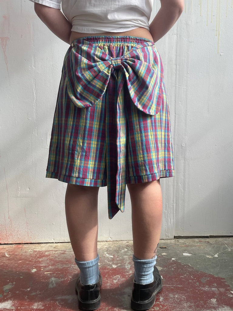 Bow boxer